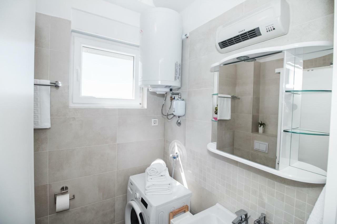 Apartment Hera With Balcony And Free Parking Zadar Exteriör bild