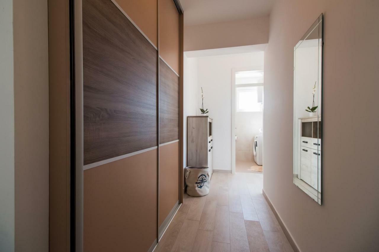 Apartment Hera With Balcony And Free Parking Zadar Exteriör bild