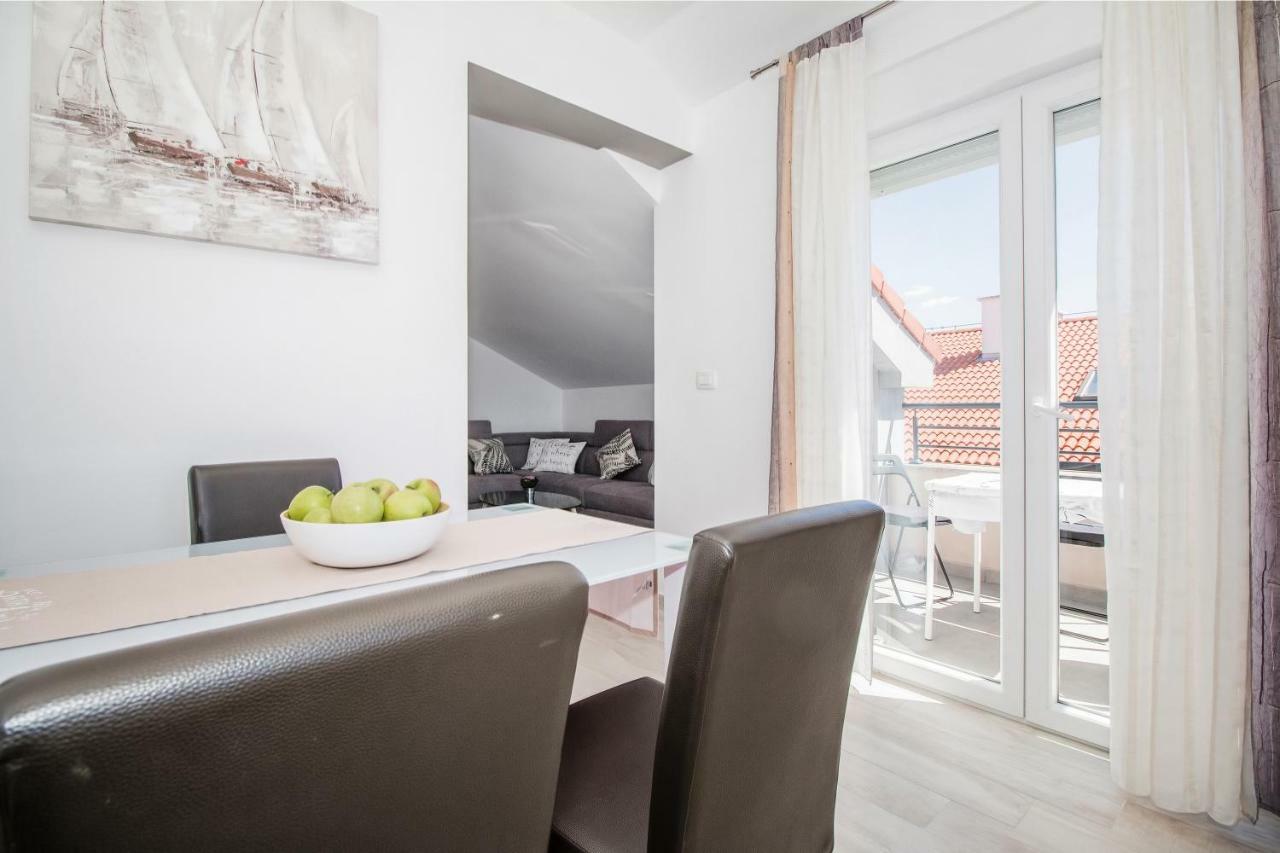 Apartment Hera With Balcony And Free Parking Zadar Exteriör bild