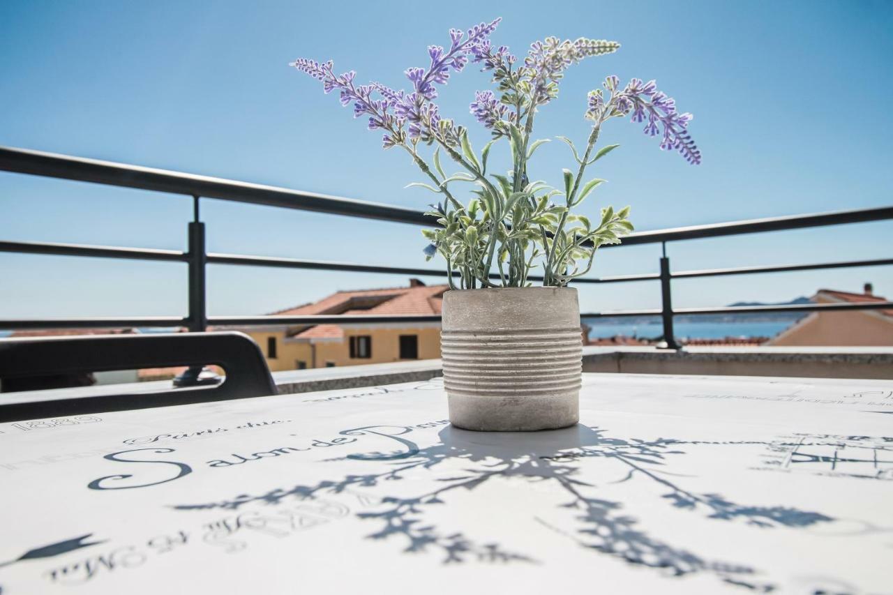 Apartment Hera With Balcony And Free Parking Zadar Exteriör bild
